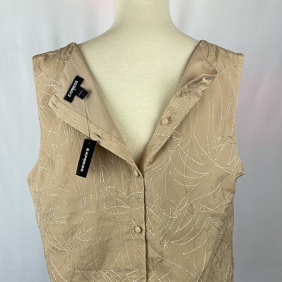 NWT Express Tan Blouse with Metallic Thread and Button Down Back - Size Large - Picture 9 of 14